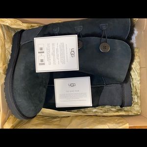 Bailey Button Triplet II Boot